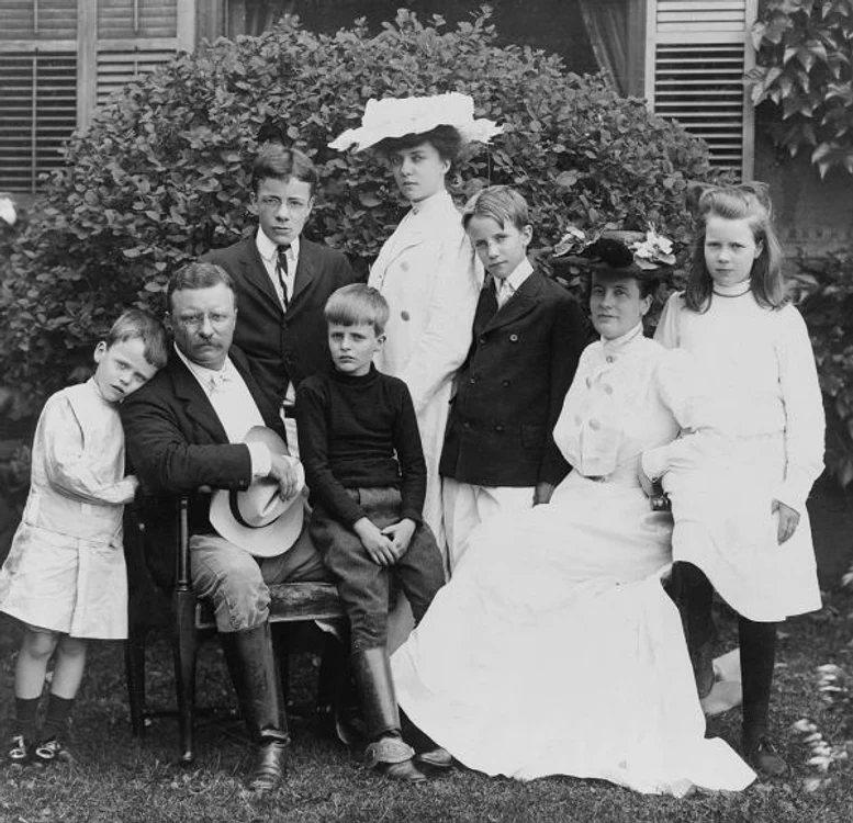1062px theodore roosevelt and family 1903 jpg jpeg