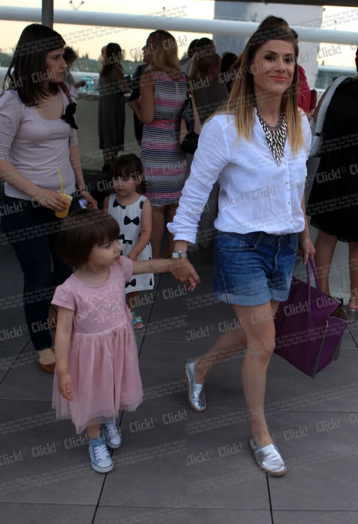 Tili Niculae e foarte mândră de fetiţa ei