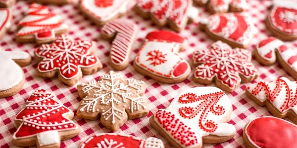 fursecuri prajiturele biscuiti ghimbir craciun foto shutterstock