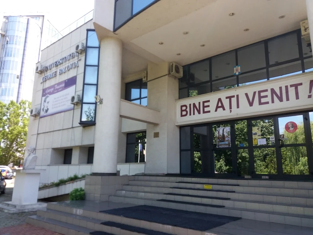 Universitatea „George Bacovia“ din Bacău FOTO Mircea Merticariu