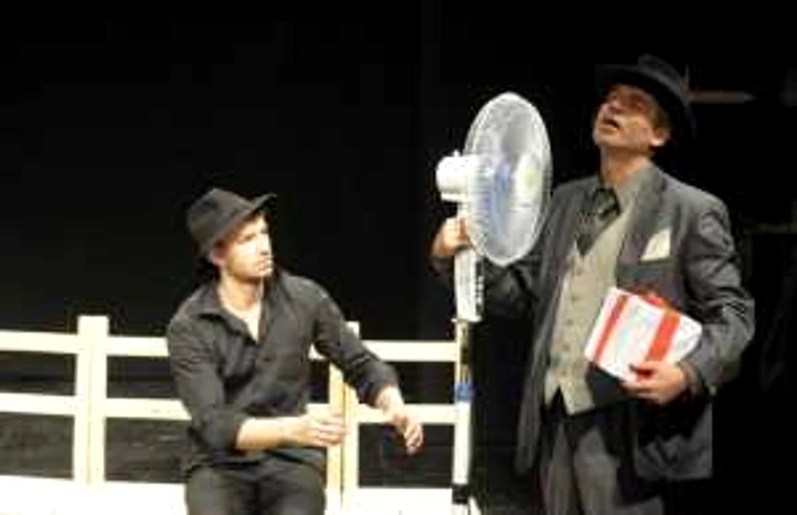 Actorii Teatrului Anton Pann au deschis stagiunea 2012-2013 în Germania, cu scenete de Caragiale