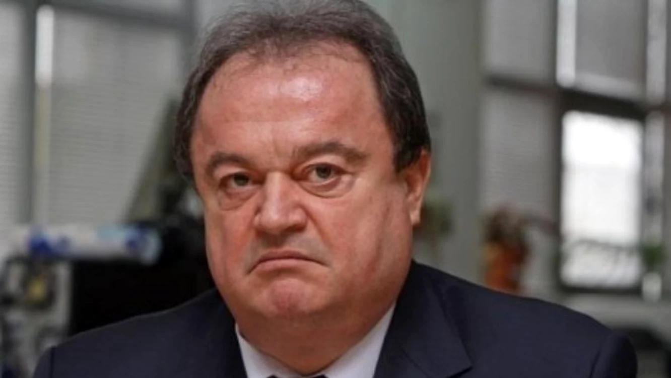 
    În mașina lui Vasile Blaga s-au găsit 700.000 de euro  
