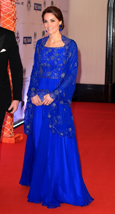 Kate Middleton, în rochia brodată manual în India