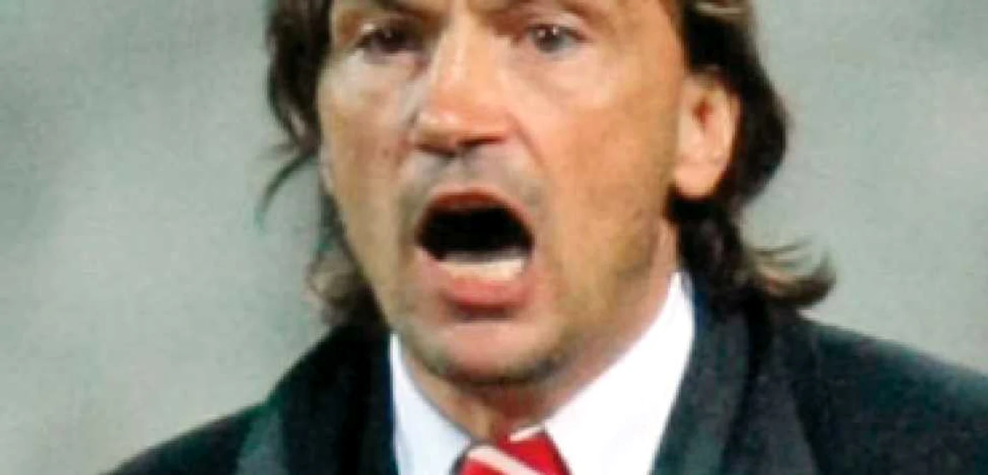 Bonetti ia mai puţini bani, Andone aşteaptă