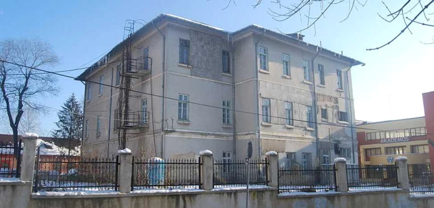 Prima închisoare a Iaşului este într-o stare avansată de degradare