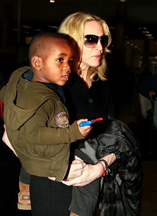 Madonna and Kids Arrive at LAX! 1/1 jpeg