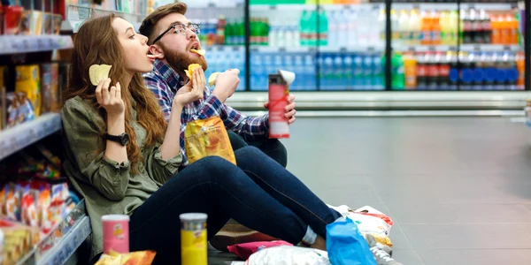 Junk food Foto shutterstock 618433058 jpg