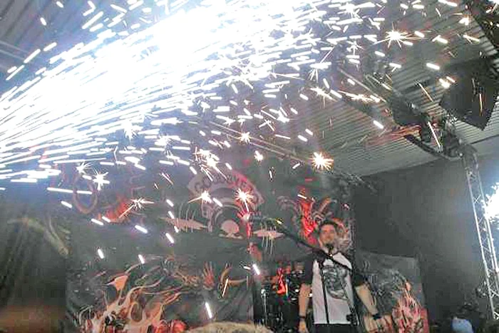 
    Incendiul produs în seara de 31 octombrie a lăsat în urmă 64 de familii îndoliate   