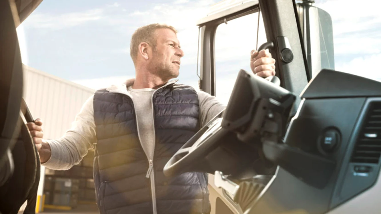 
    Transportatorii cer ca șoferii profesioniști să fie vaccinați împotriva Covid-19  