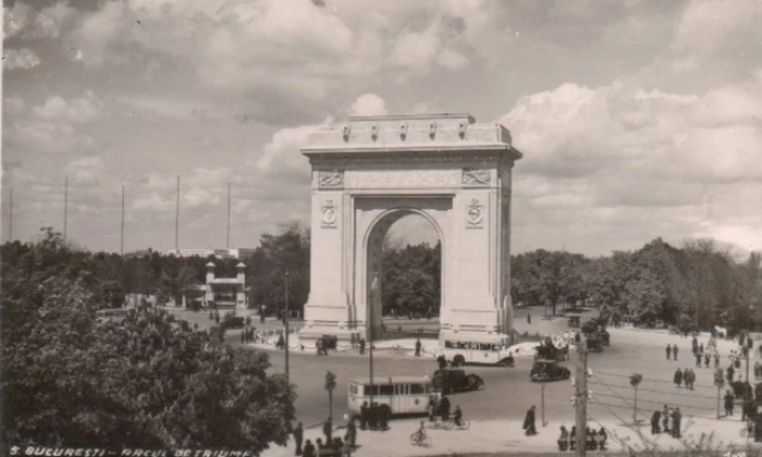 Bucureşti. Arcul de Triumf în anii '40