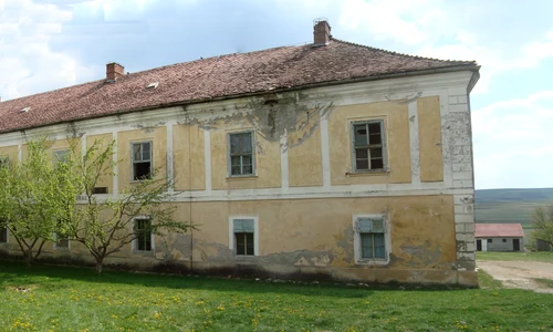 Palatul din Urmeniş jpeg