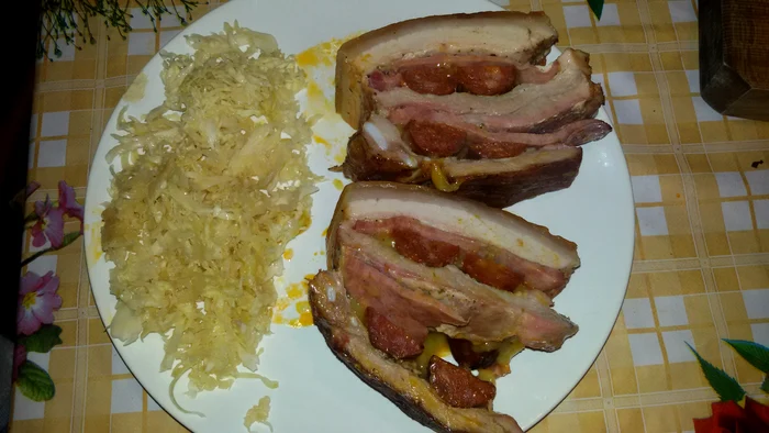 Piept de porc umplut