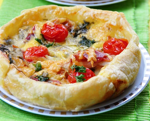tarta cu sunca branza si rosii jpeg