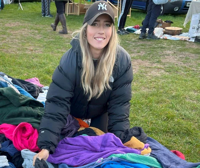 O influenceriță s-a îmbogățit din vânzarea hainelor second-hand FOTO Becky Chorlton / Facebook