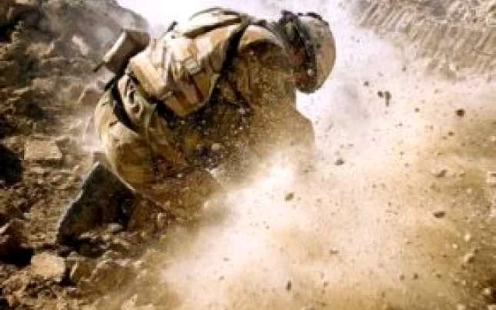 Militar român rănit în Afganistan, transferat la spitalul american din Ramstein