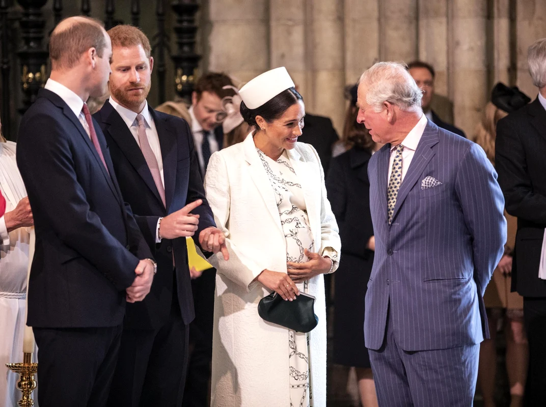 William, Harry, Meghan Markle și Regele Charles