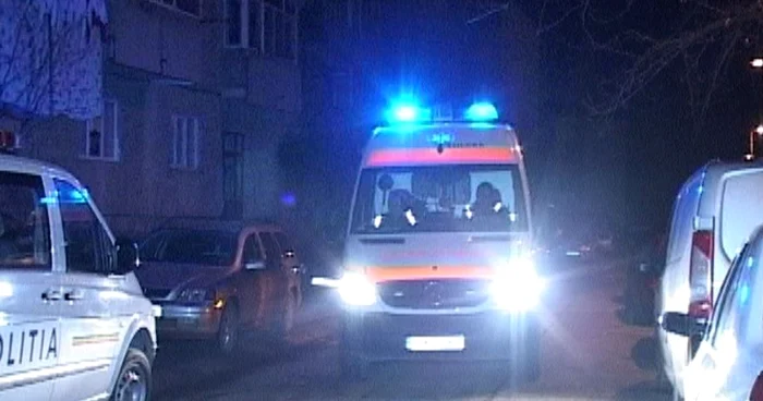 Mai multe echipaje de ambulanţă au ajuns la faţa locului 