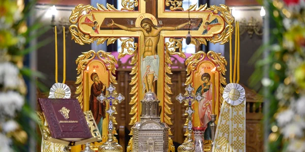 Altar Biserica Domneasca Curtea Veche Postul Mare jpg