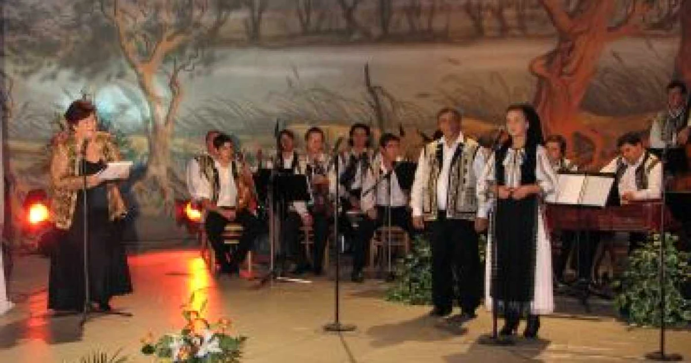 Alba Iulia: Cântecul popular răsună în Cetatea Unirii