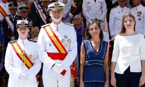 Regele Felipe, Regina Letizia, Prințesa Leonor și Infanta Sofia foto profimedia (2) jpg