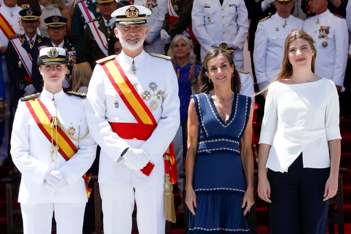 Regele Felipe, Regina Letizia, Prințesa Leonor și Infanta Sofia foto profimedia (2) jpg