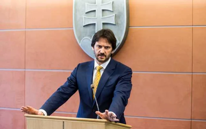 Robert Kalinak, ministrul slovac de Interne, şi-a anunţat demisia Foto: EPA/EFE