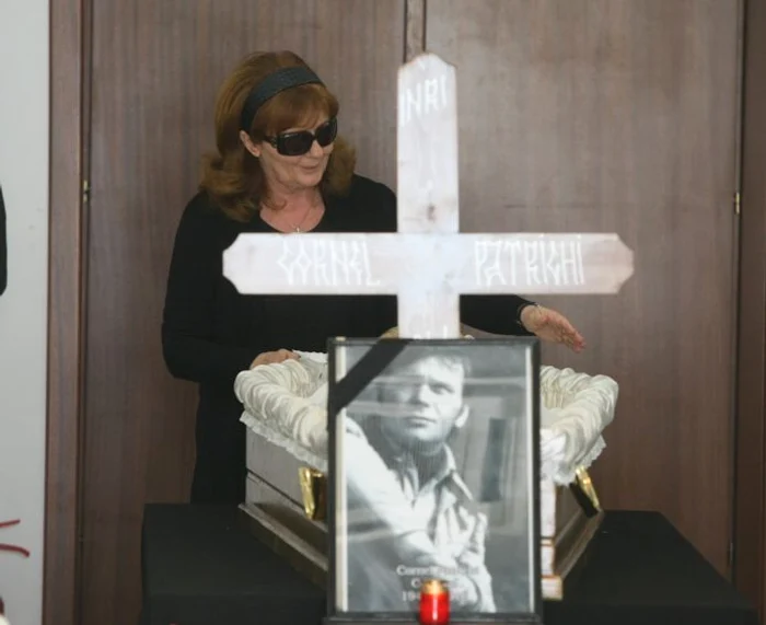 Cornelia Patriche a stat la căpătâiul soţului ei cât timp acesta s-a aflat la Teatrul "Constantin Tănase"