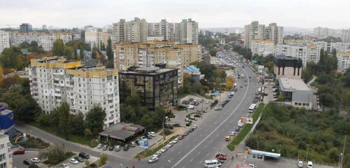 Bulevardul Dimitrie Cantemir din Chişinău, vedere de sus FOTO: Tudor Iovu