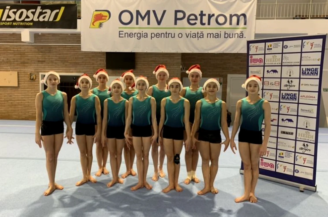 Gimnastele lotului național, Crăciunițe la antrenament