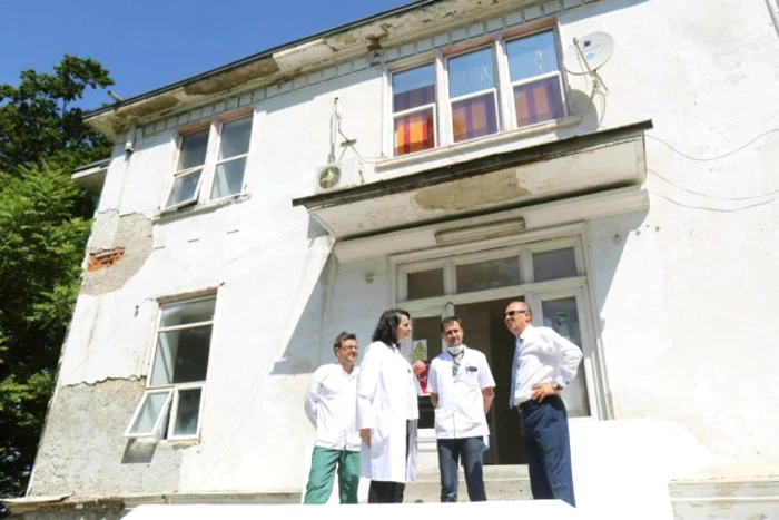 Clădirile secţiilor „Paşcanu” şi „Dr. Clunet” de la Spitalul de Pneumoftiziologie sunt în stare avansată de degradare FOTO Consiliul Judeţean Iaşi