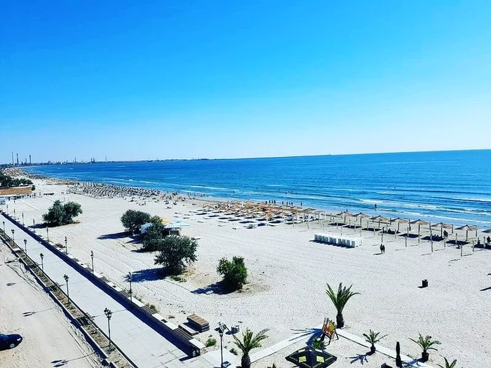 O zi de parcare în stațiunea Mamaia poate ajunge și la 94 de lei