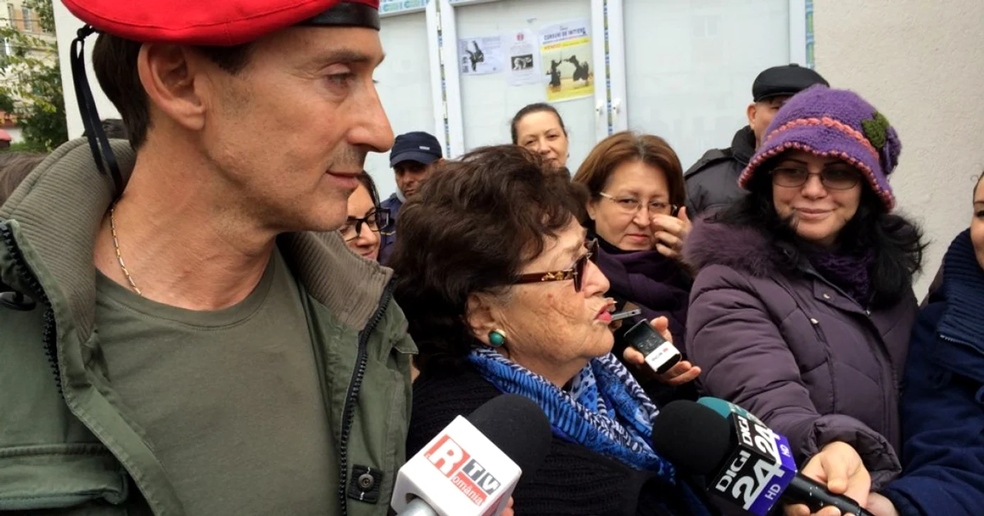 Constanţa. Radu Mazăre şi mama sa Gabriela au venit la vot Foto Adrian Boioglu