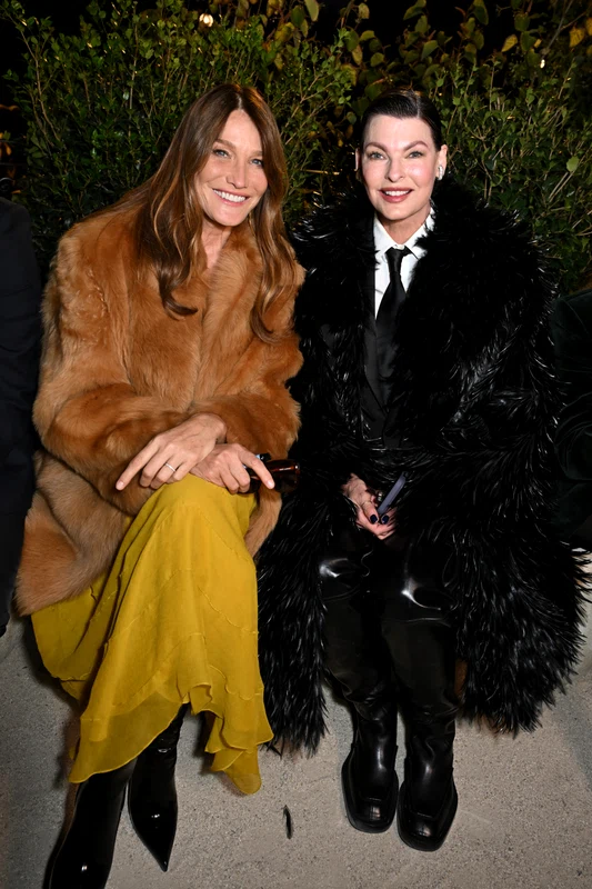 Carla Bruni și Linda Evangelista. FOTO: Getty Images
