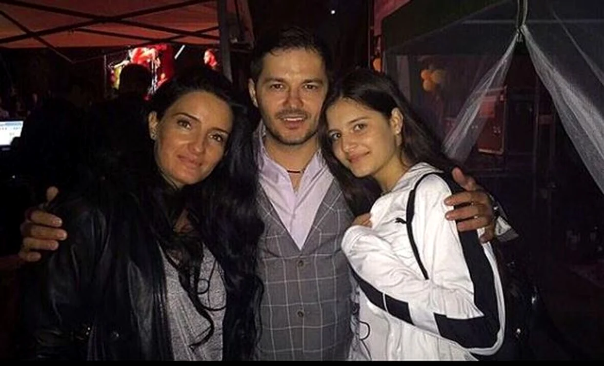 
    Ani, Carmina și Liviu  