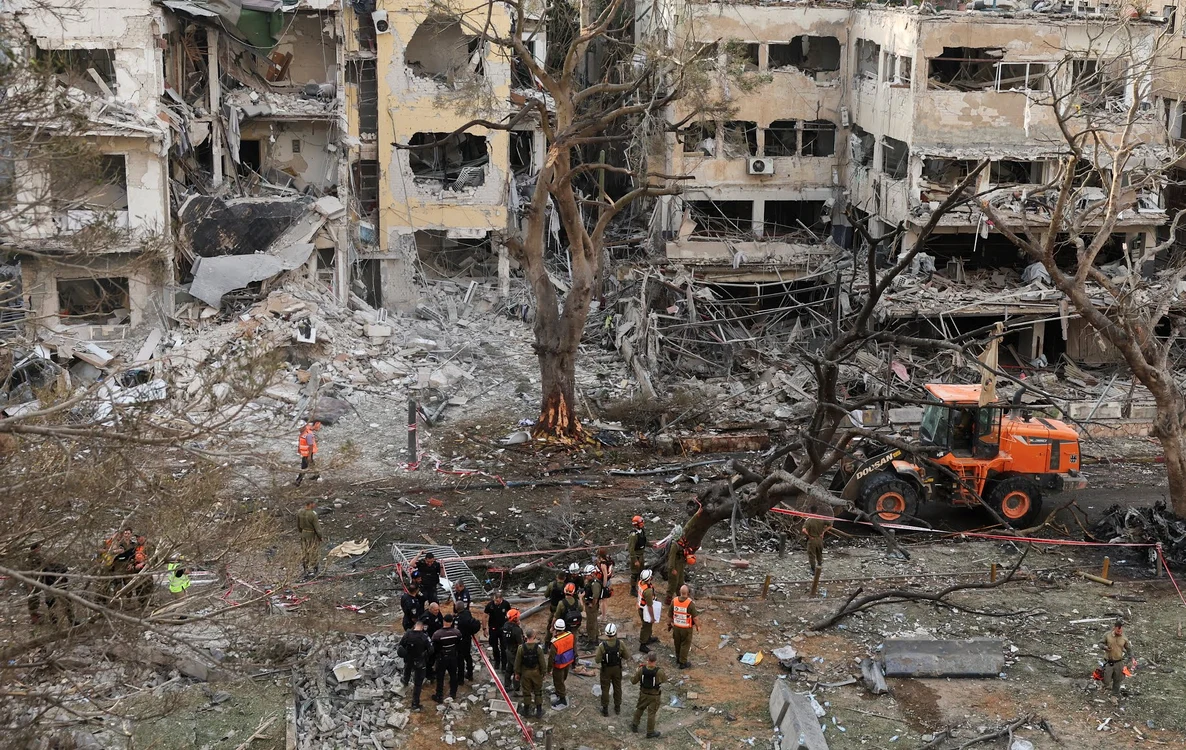 Israelul a bombardat Iranul pentru a patra noapte consecutiv FOTO: X