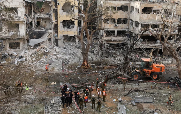 Israelul a bombardat Iranul pentru a patra noapte consecutiv FOTO: X