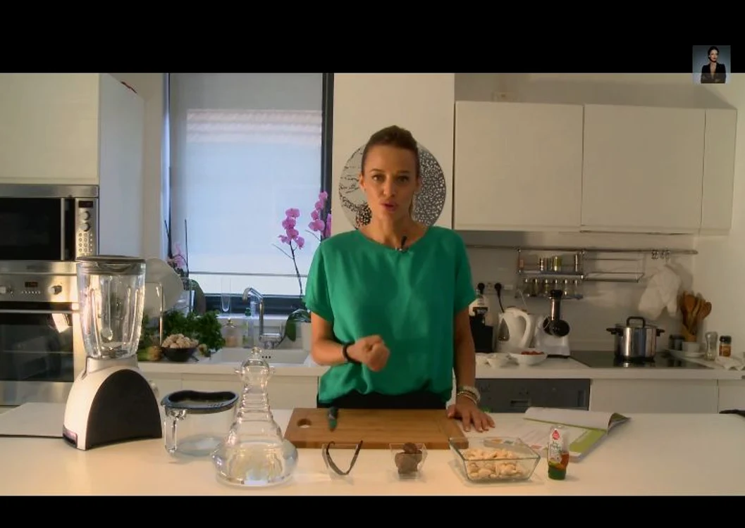 
    Andreea Raicu vă împărtăşeşte din experienţa sa în materie de alimentaţie sănătoasăFoto andreearaicu.ro  