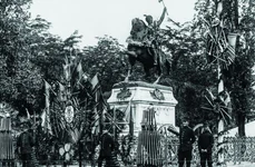 Controverse privind amplasarea statuii lui Mihai Viteazul jpeg