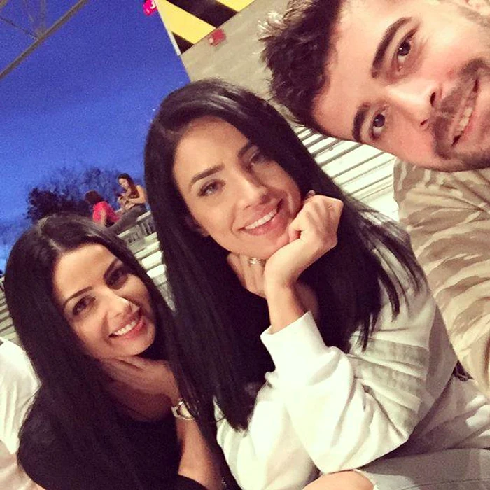 Adelina este prietenă bună cu Cristina, deşi în trecut a refuzat să o ajute