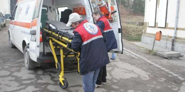 Răniții au fost transportați cu ambulanța la spital/foto: Arhiva