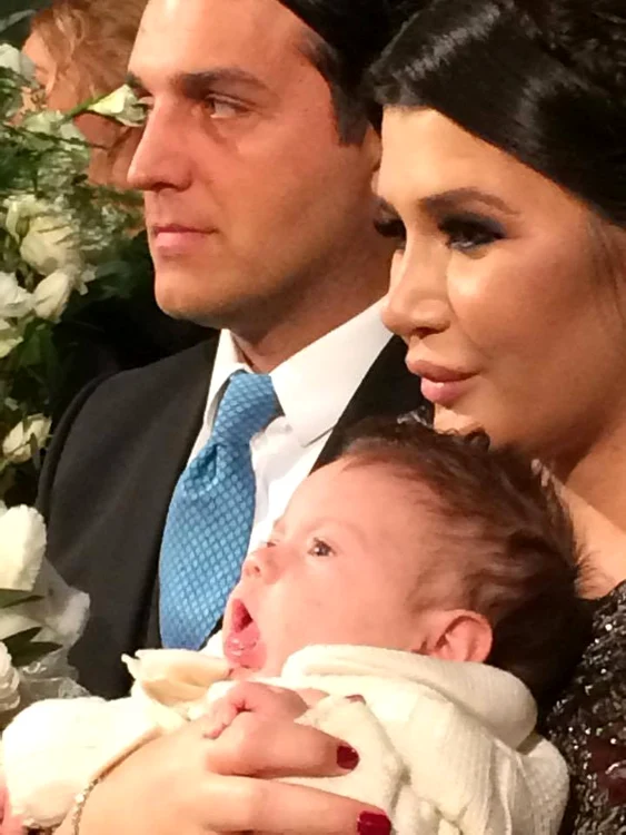 
    Elena Băsescu şi soţul ei sunt naşii unei fetiţe pe nume AlexandraFoto: arhivă personală  