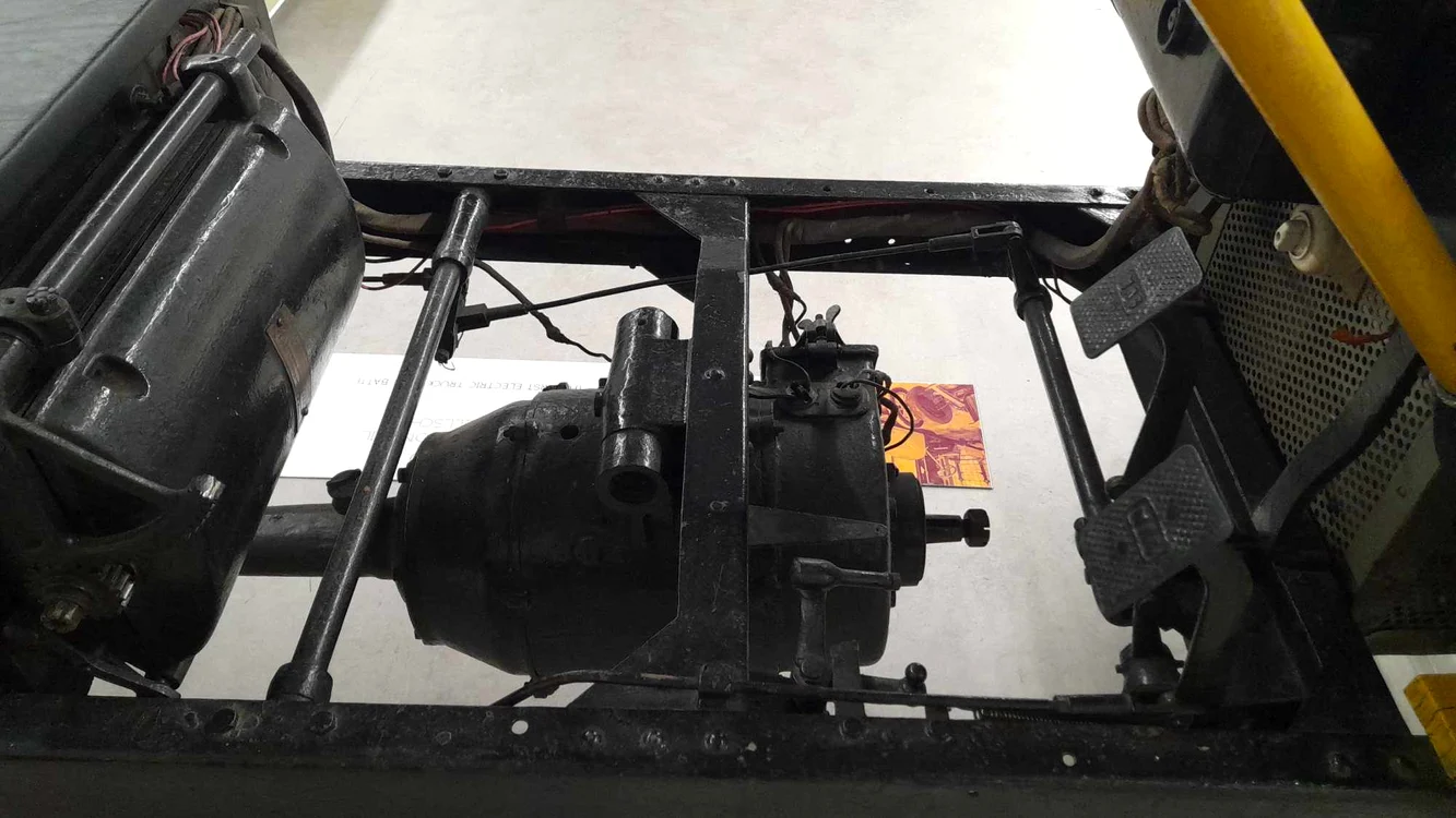 Camioneta electrică NAG expusă la Timișoara FOTO Ștefan Both