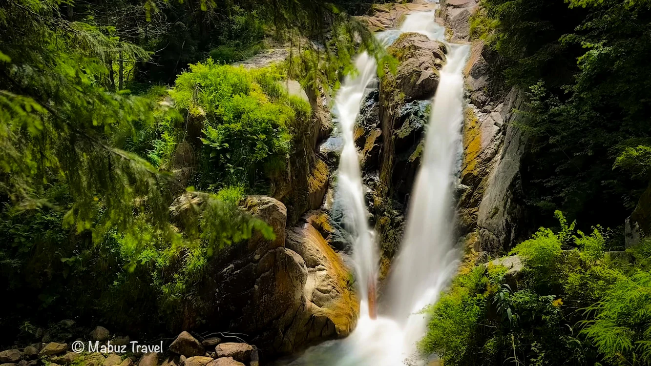 Cascada Lolaia. Foto: Marius Popa