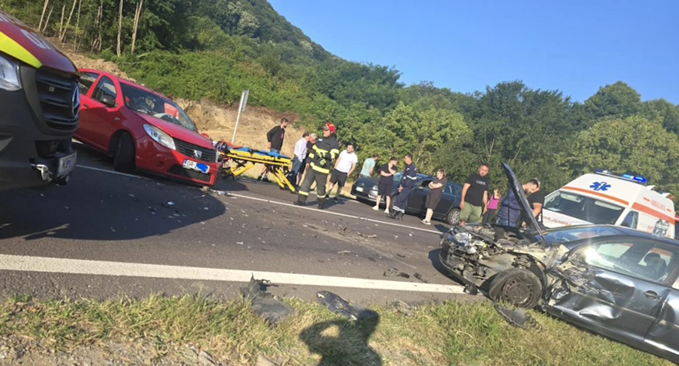 Accident grav pe Valea Oltului. FOTO: Seintamplainvalcea.ro.  