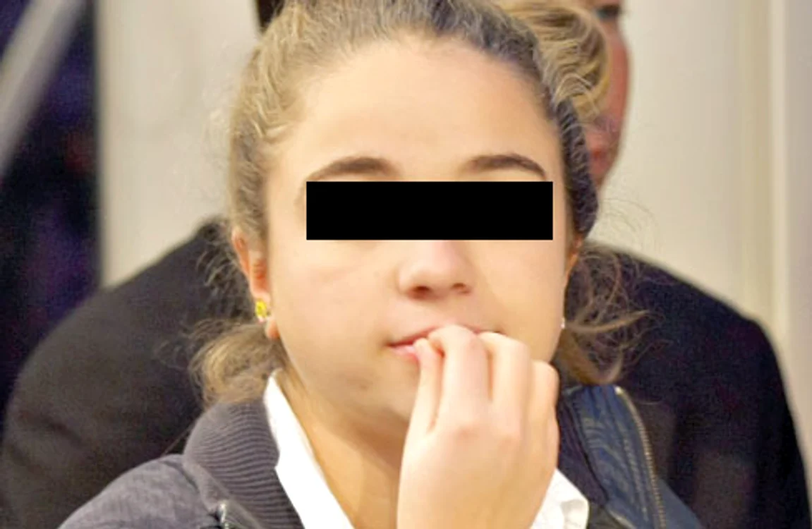 Rebecca, 18 ani