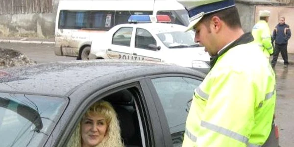 Poliţiştii au reținut 31 de permise