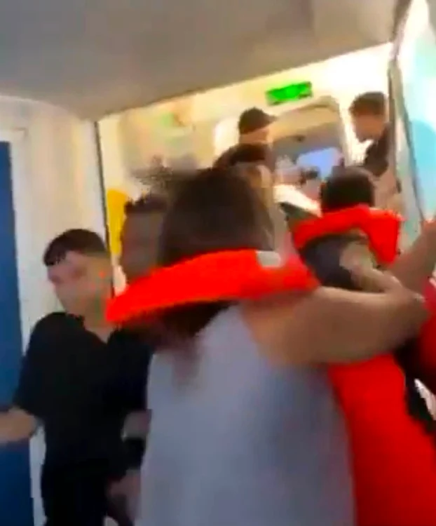 Clipe de coşmar pentru pasagerii feribotului. 