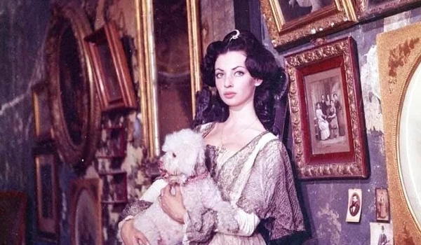 Julieta Szonyi, Arhivă jpg