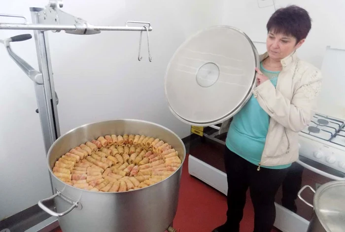 Caserolele cu produsul congelat, gata de livrare