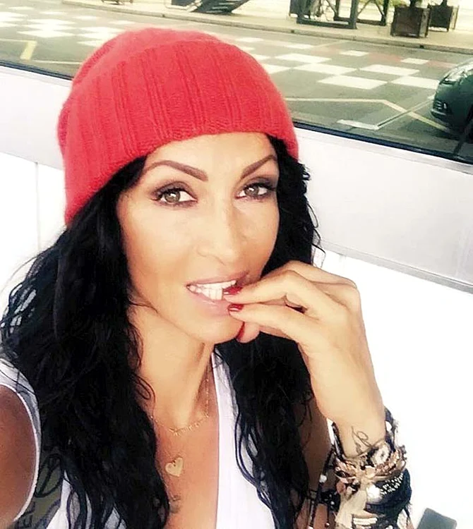 Mihaela şi-a pus acum lacăt la gură